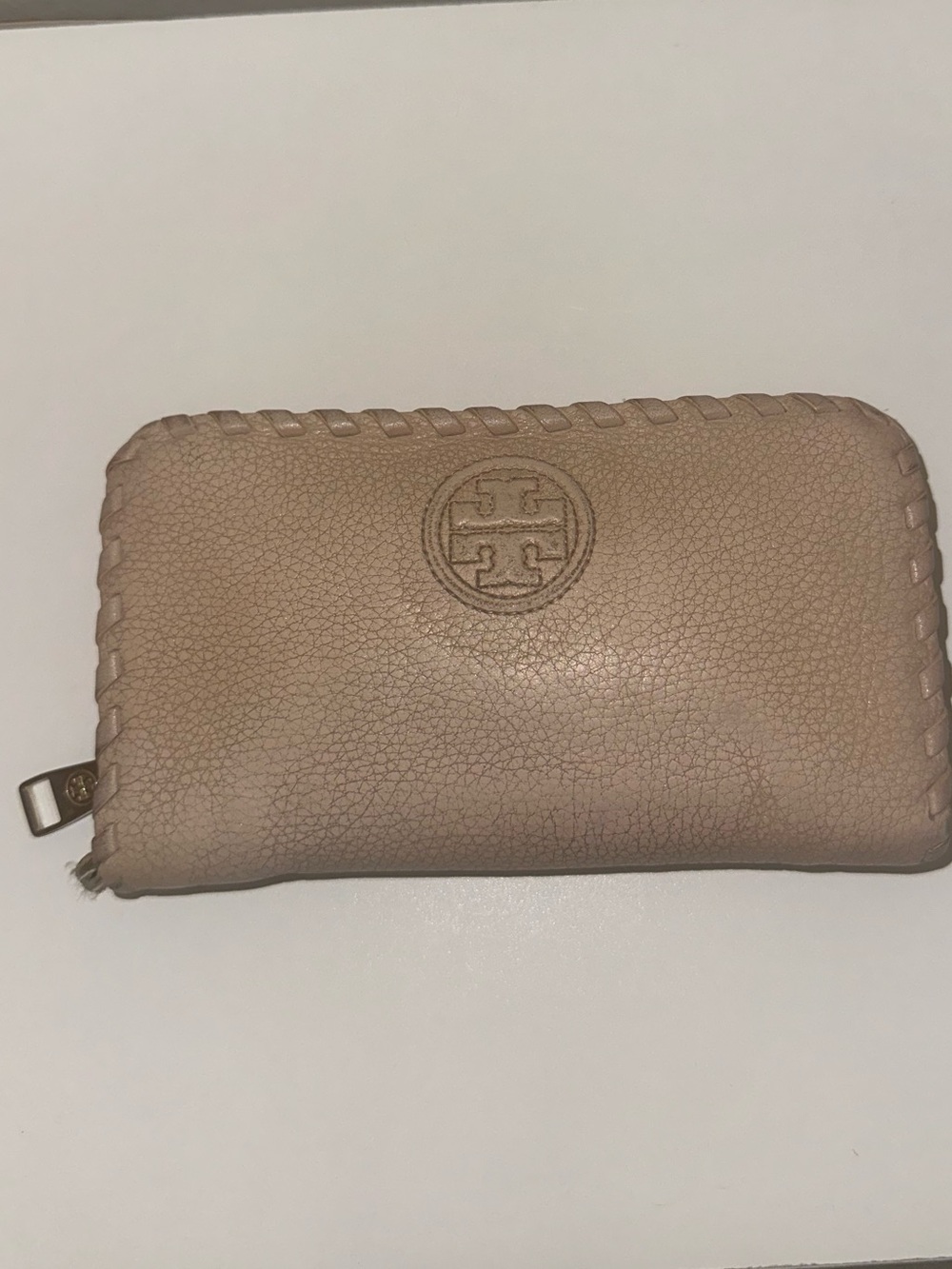 Tory Burch Blush Pebbled Leather Zip Wallet with Whipstitch Trim